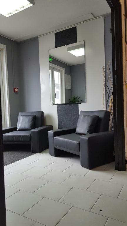 Hotel Paradise Vitrolles  Rum bild